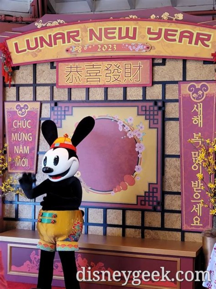 Celeb Secrets Visits Universal Studios Hollywood to Celebrate Lunar New Year – Celeb Secrets