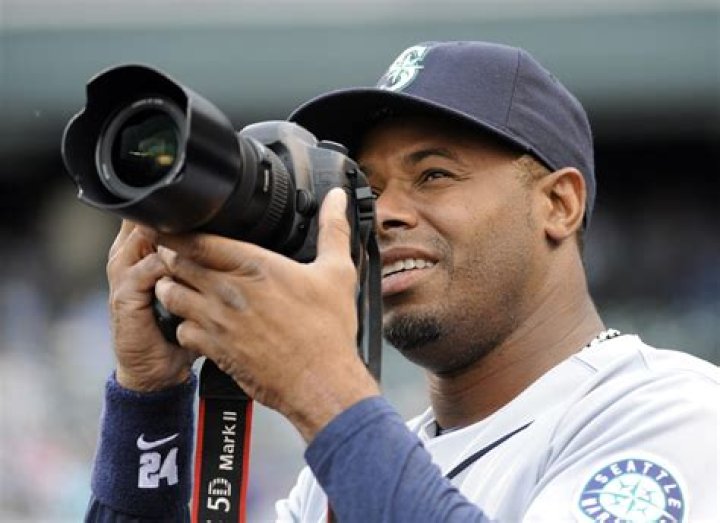 Hire Ken Griffey Jr. For an Appearance at Events or Keynote Speaker Bookings.